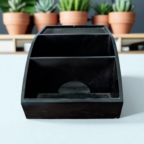 Compact Charging Station Black Wooden (EUC) - Picture 1 of 8